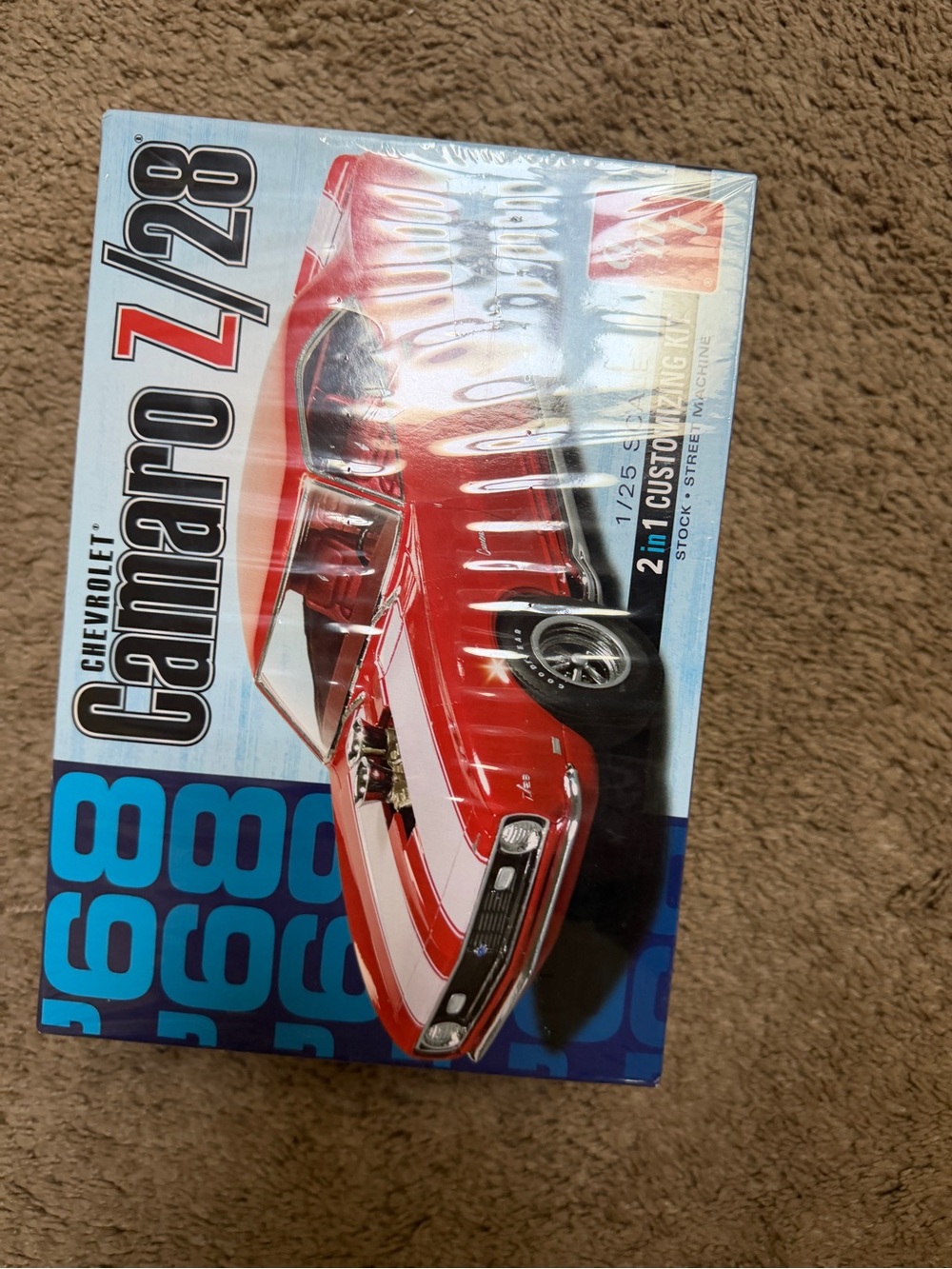 Chevrolet Camaro Z/28 Red Model Kit Box